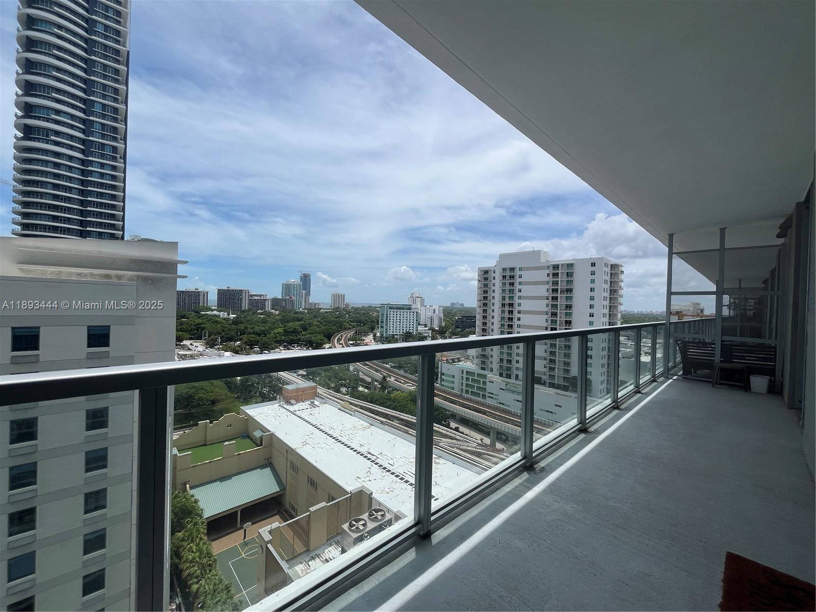 79 SW 12th St #2808-S, Miami FL 33130