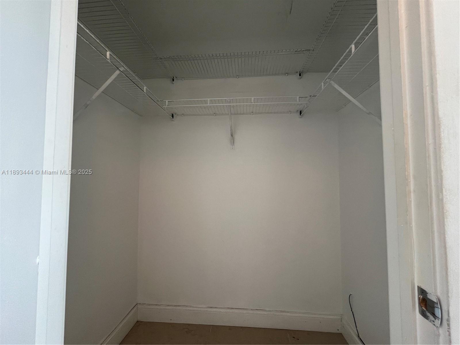 79 SW 12th St #2808-S, Miami FL 33130