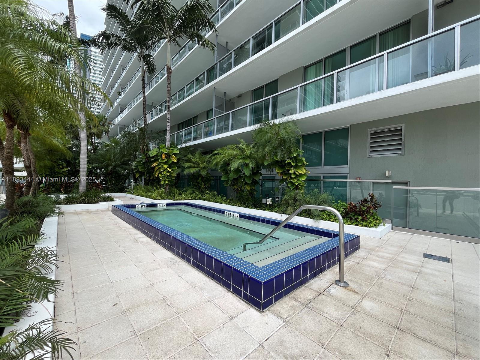79 SW 12th St #2808-S, Miami FL 33130