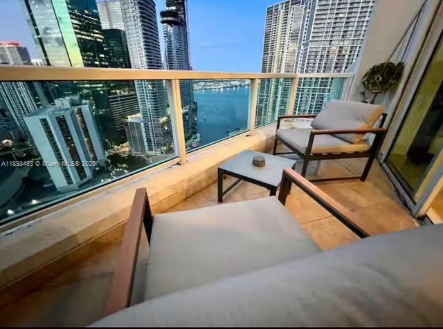 41 SE 5th St #1905, Miami FL 33131