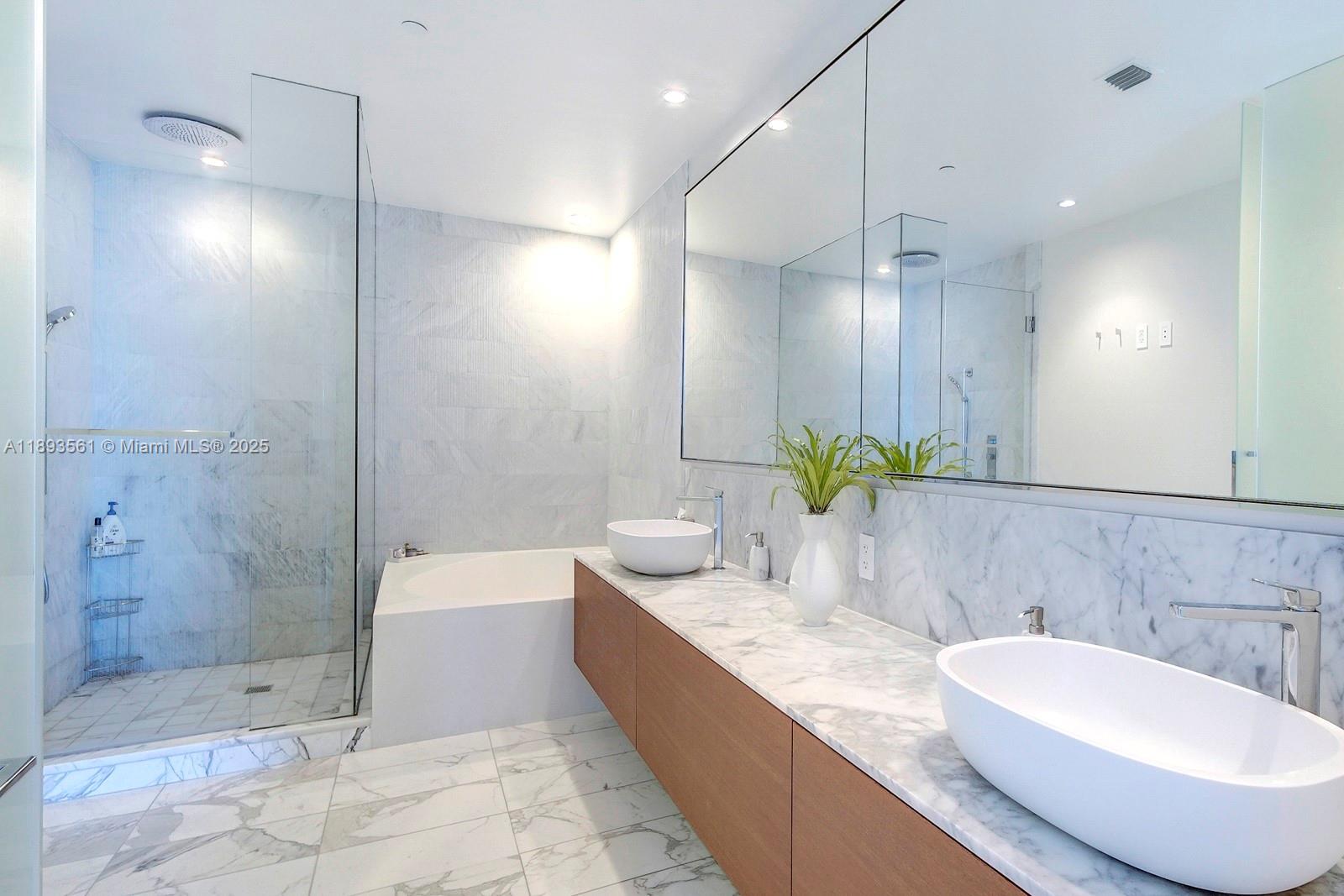 10203 Collins Ave #1502, Bal Harbour FL 33154