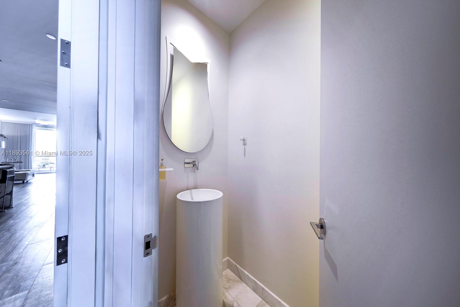 10203 Collins Ave #1502, Bal Harbour FL 33154