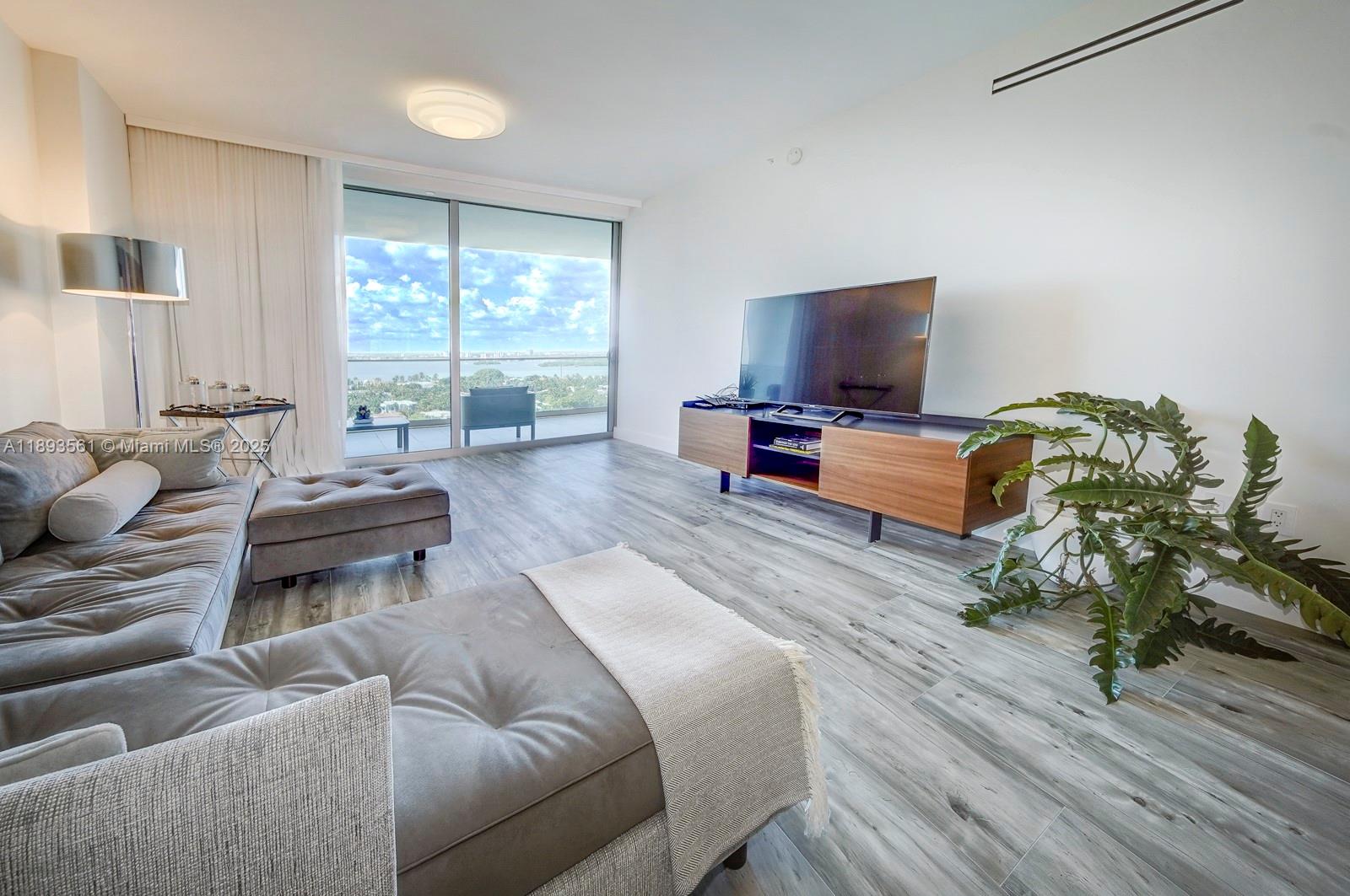 10203 Collins Ave #1502, Bal Harbour FL 33154