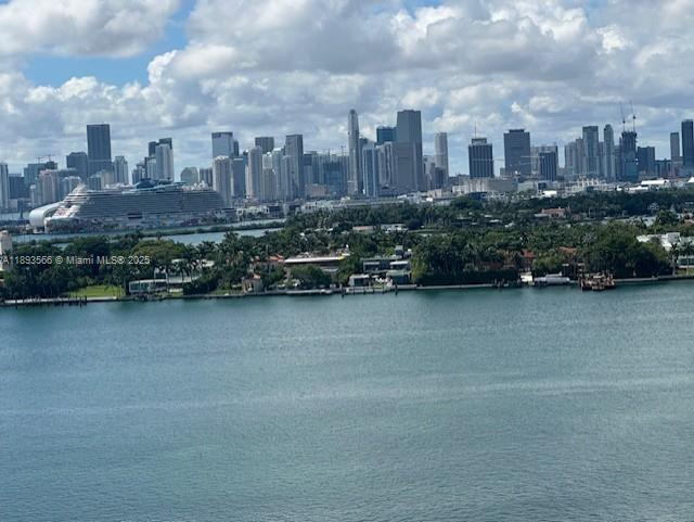 1000 West Ave #PH27, Miami Beach FL 33139