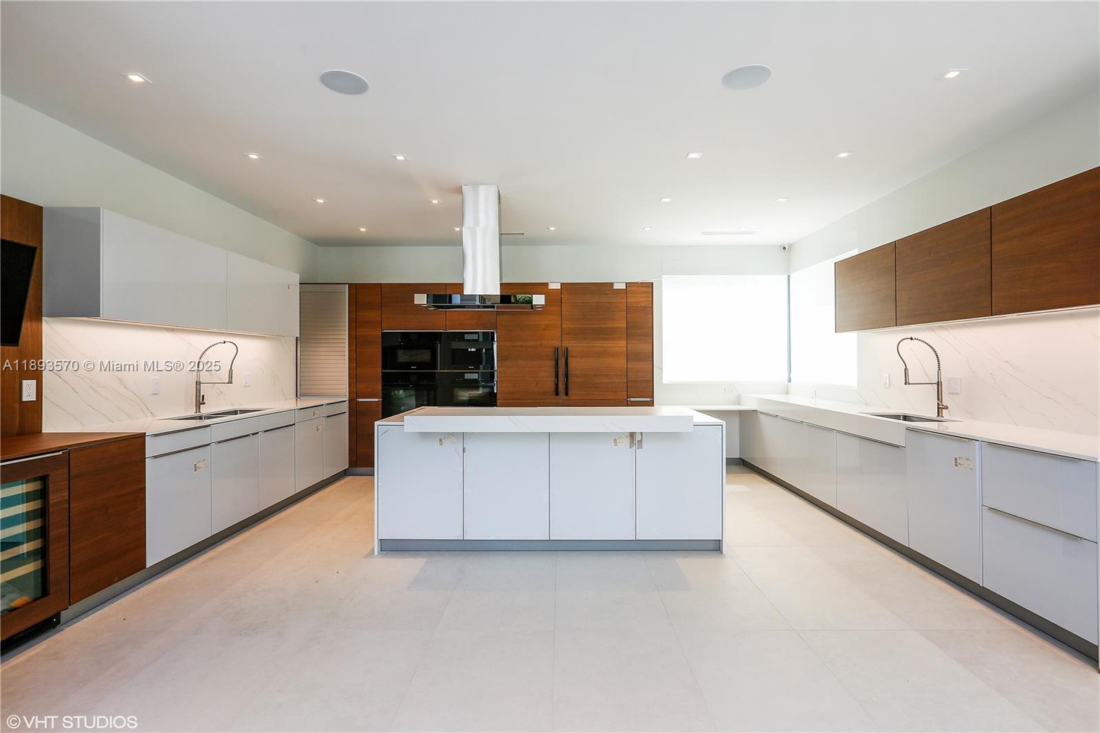 7015 Mira Flores Ave, Coral Gables FL 33143