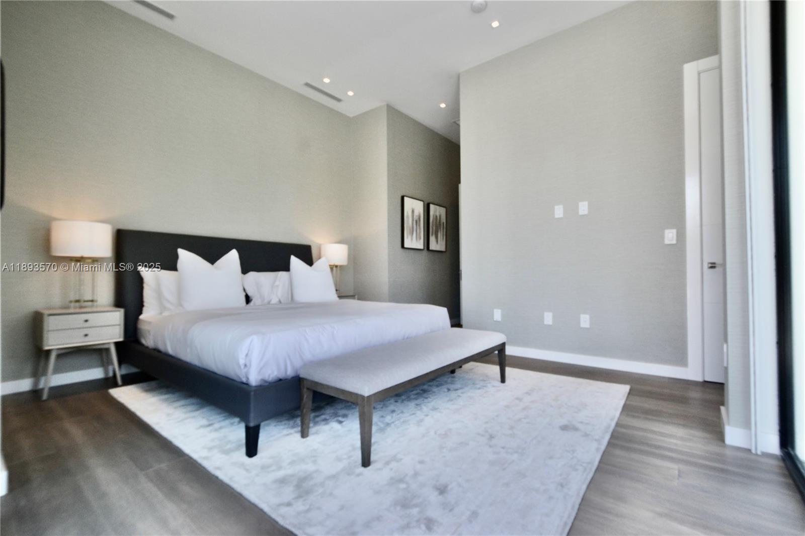 7015 Mira Flores Ave, Coral Gables FL 33143