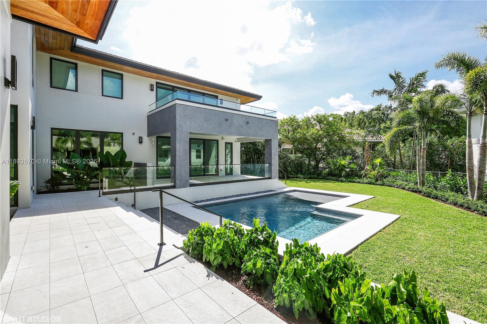 7015 Mira Flores Ave, Coral Gables FL 33143