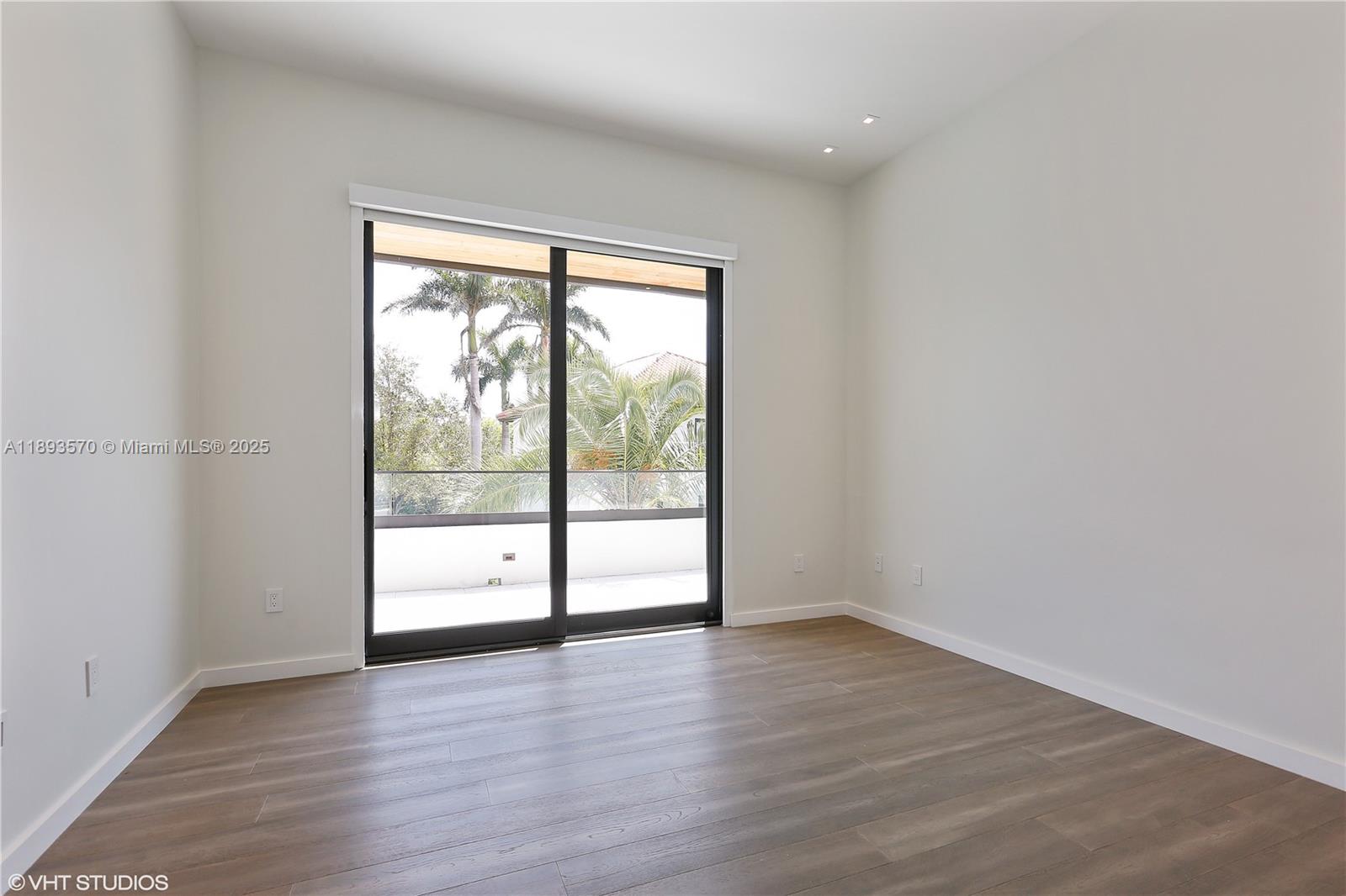 7015 Mira Flores Ave, Coral Gables FL 33143