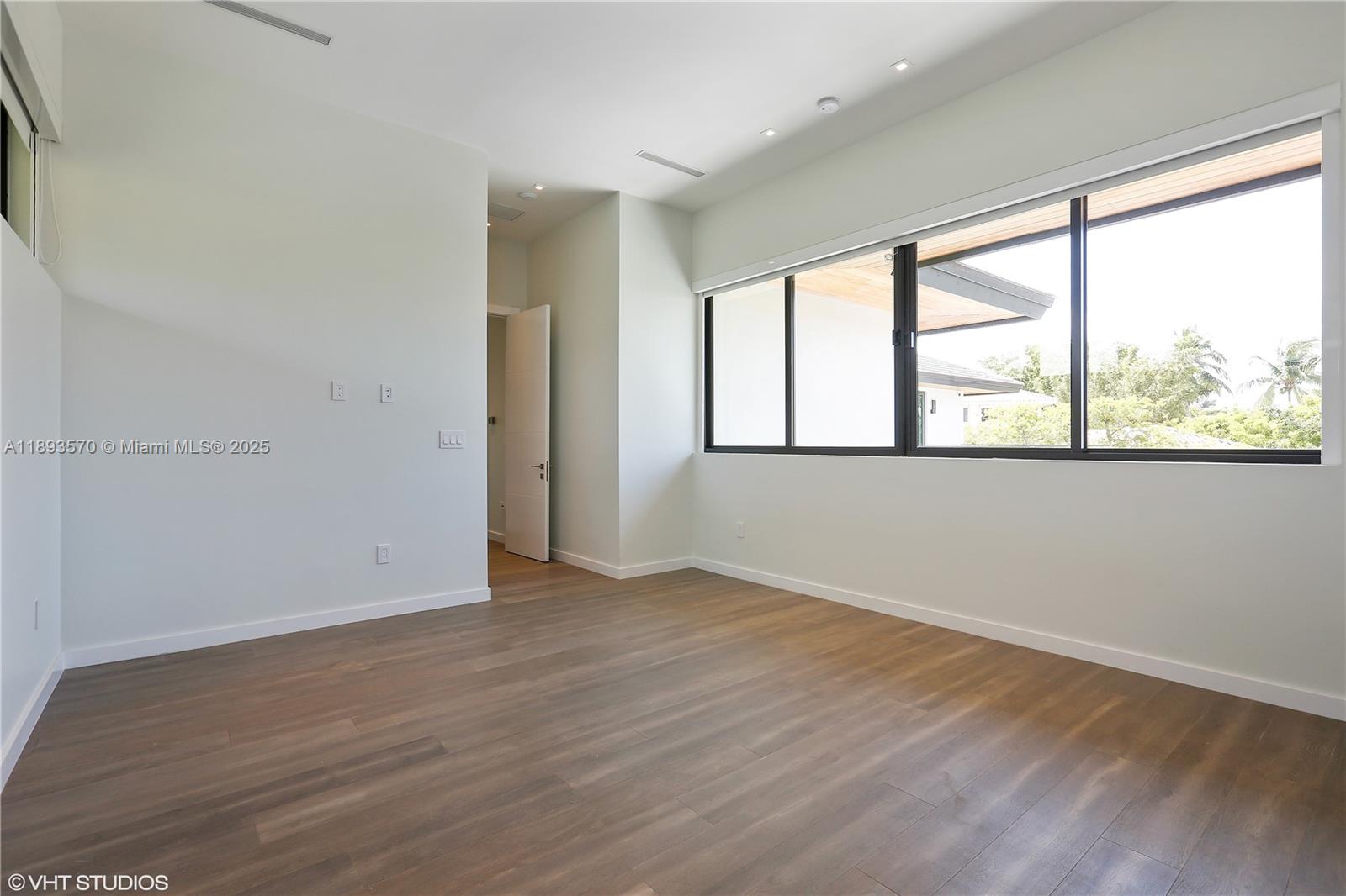 7015 Mira Flores Ave, Coral Gables FL 33143