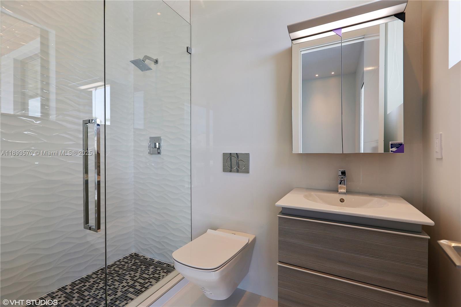 7015 Mira Flores Ave, Coral Gables FL 33143