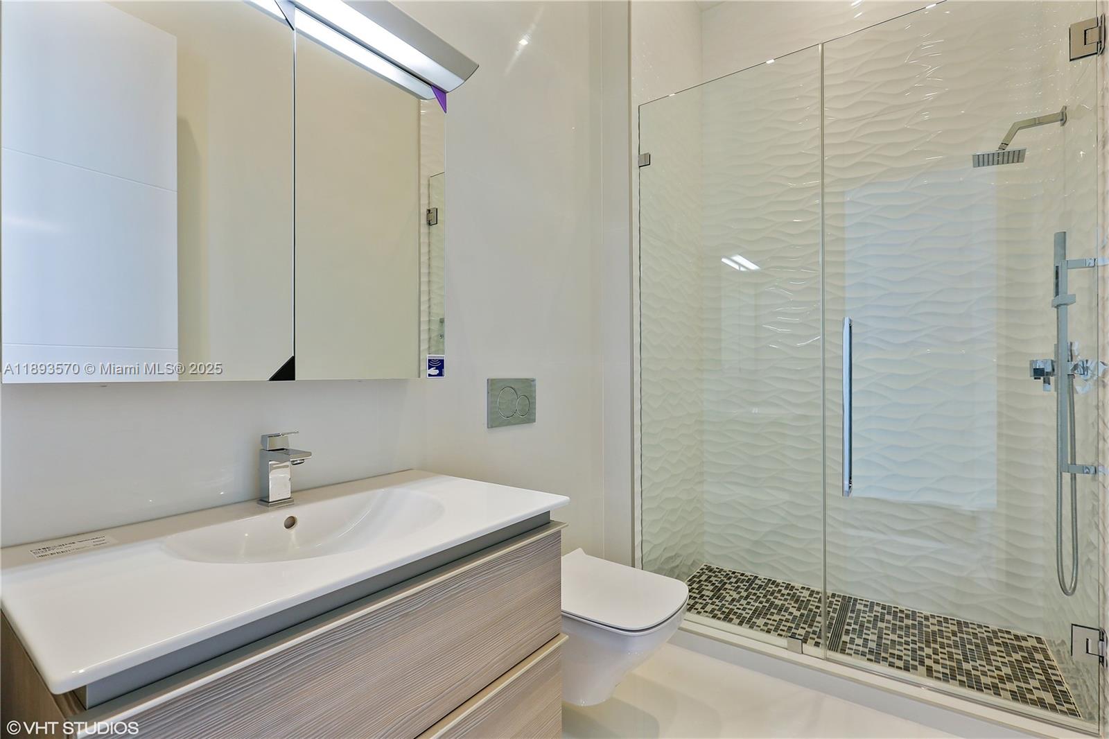 7015 Mira Flores Ave, Coral Gables FL 33143