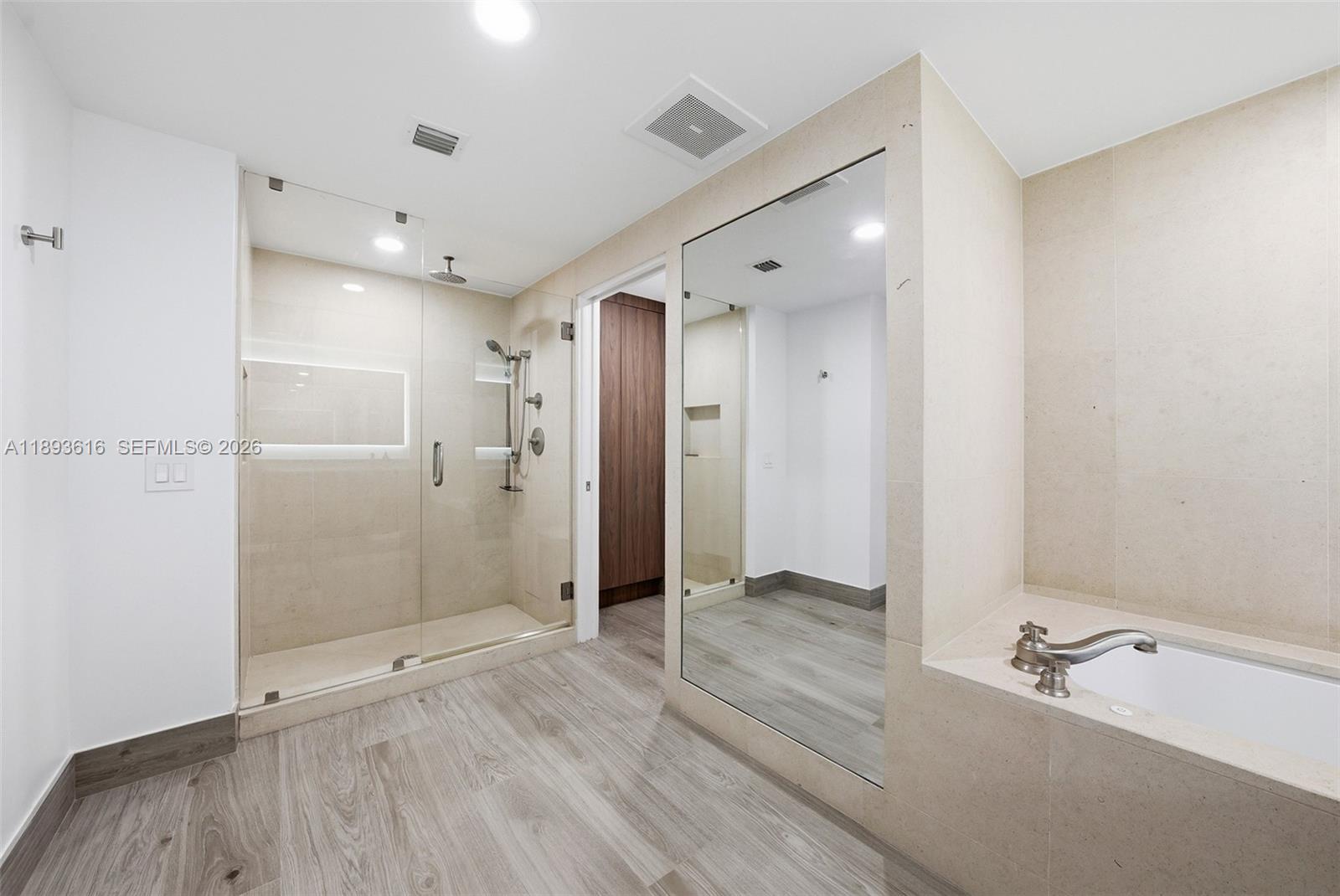 6899 Collins Ave #2601, Miami Beach FL 33141