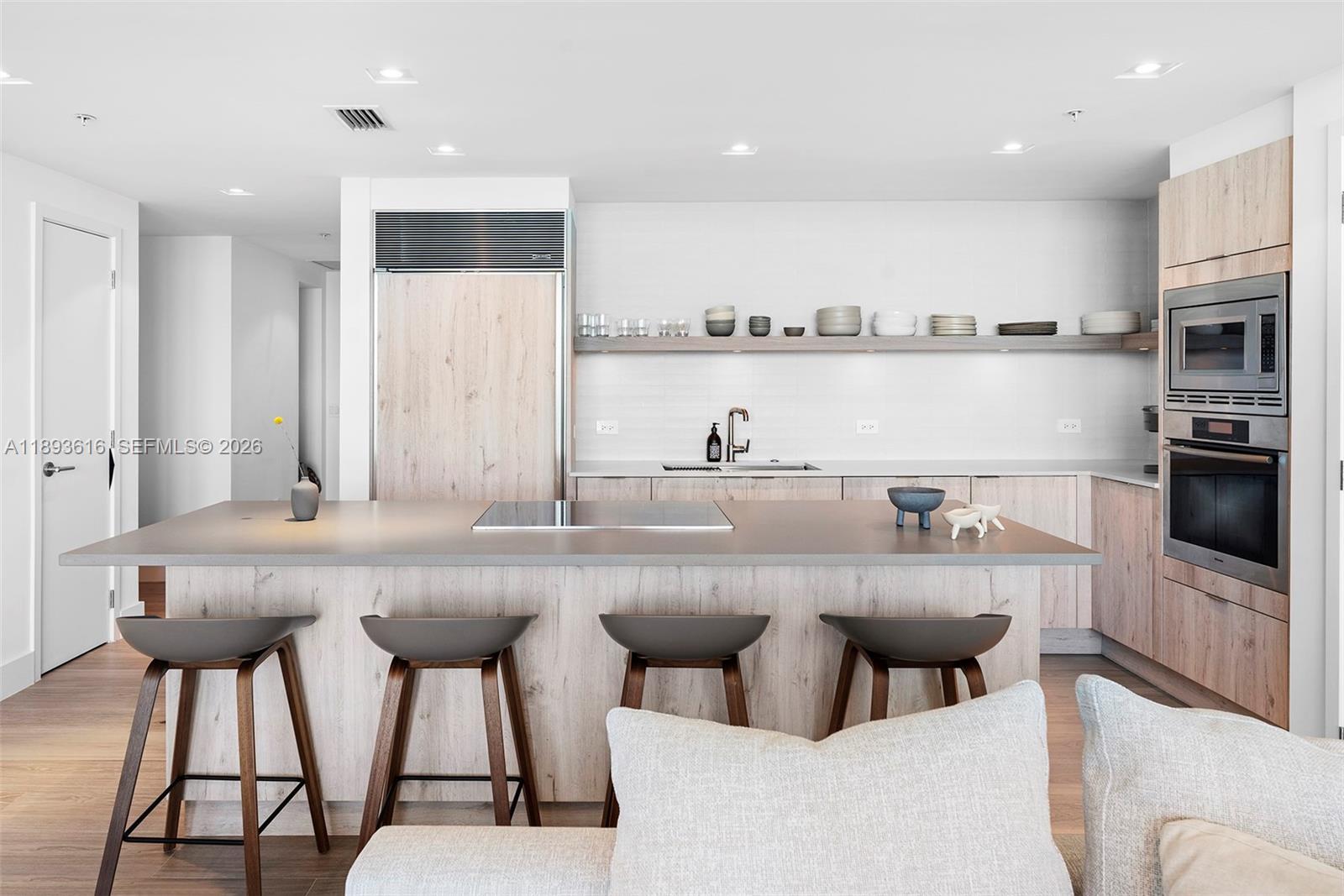 6899 Collins Ave #2601, Miami Beach FL 33141