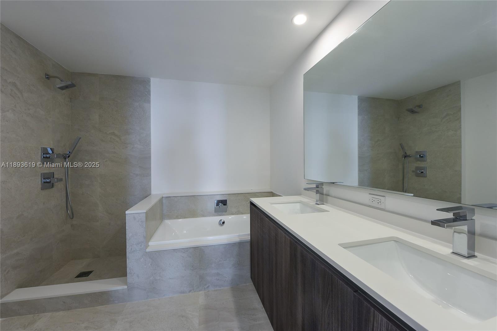 488 NE 18th St #4415, Miami FL 33132