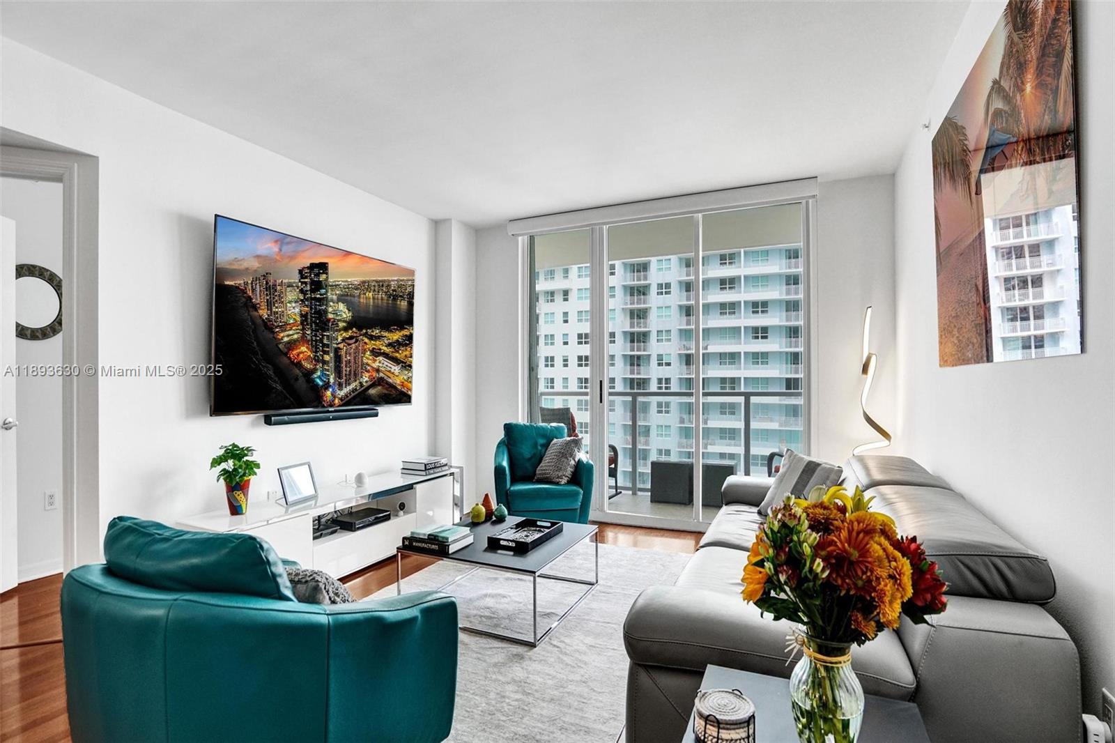 1155 Brickell Bay Dr #2404, Miami FL 33131