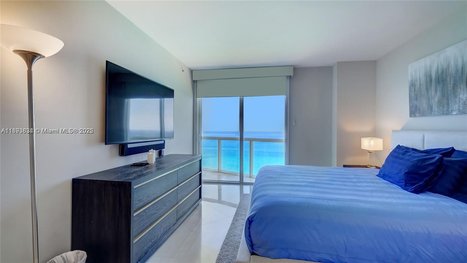 6365 Collins Ave #3802, Miami Beach FL 33141