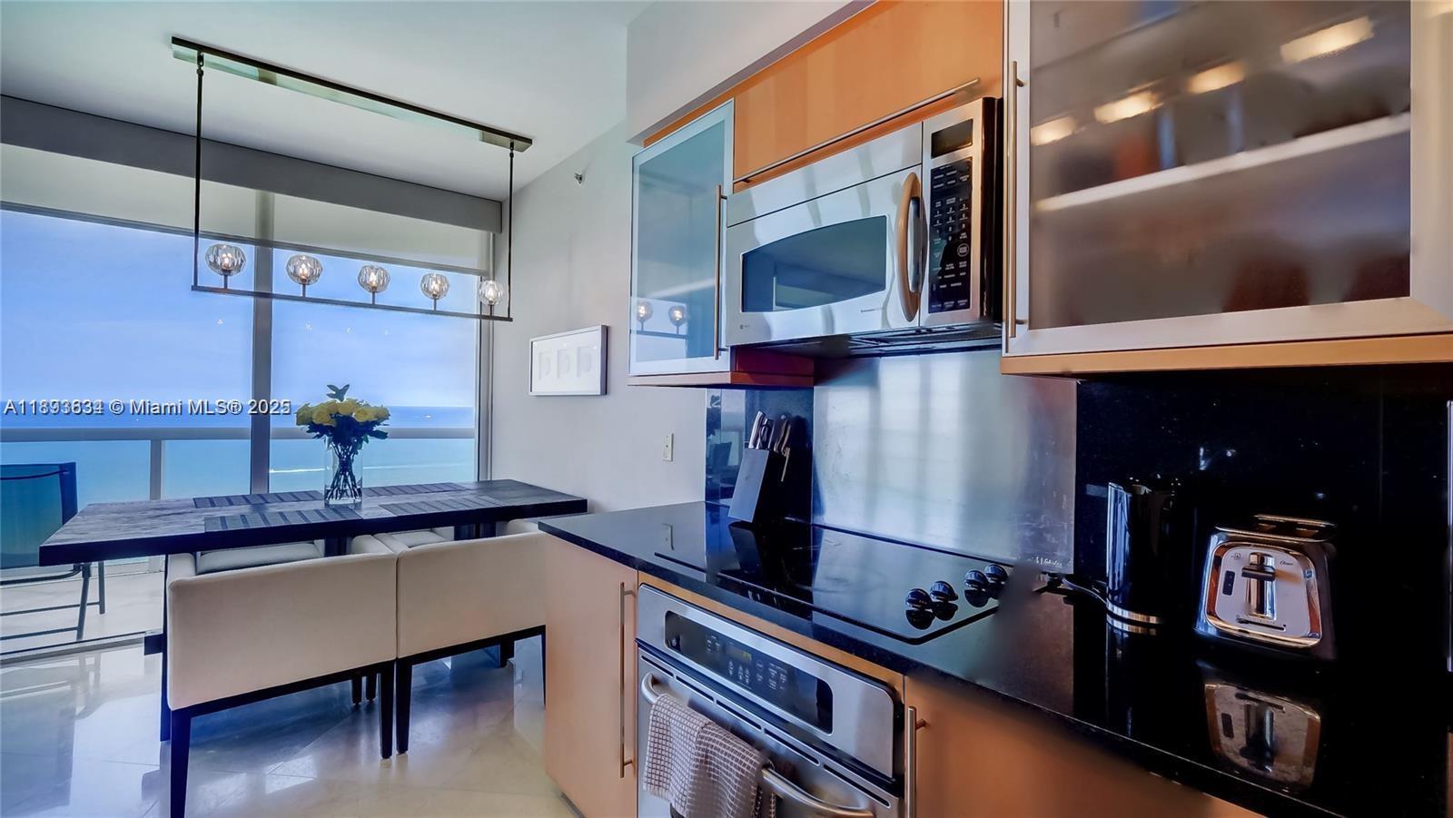 6365 Collins Ave #3802, Miami Beach FL 33141