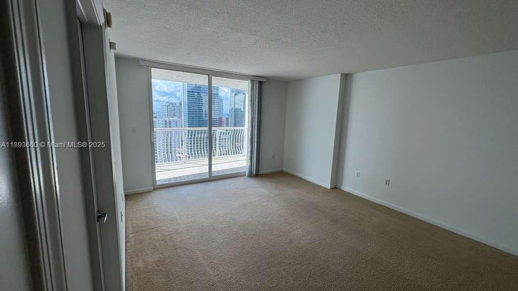 1200 Brickell Bay Dr #3505, Miami FL 33131