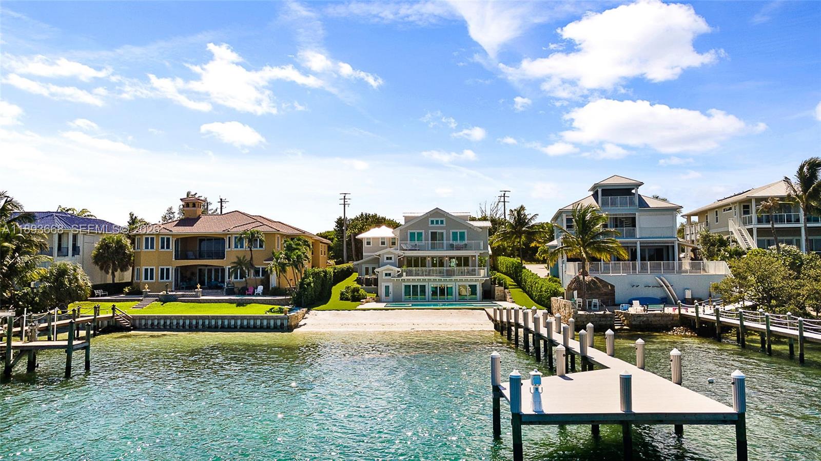 18119 SE Federal Hwy, Jupiter FL 33469