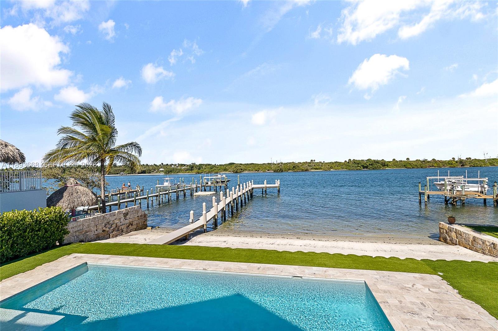 18119 SE Federal Hwy, Jupiter FL 33469