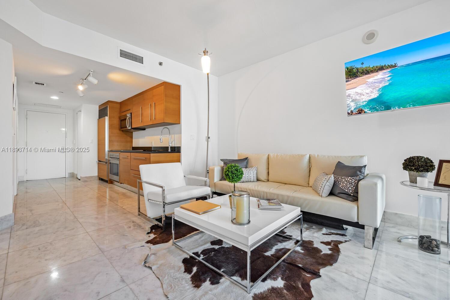 475 Brickell Ave #3708, Miami FL 33131