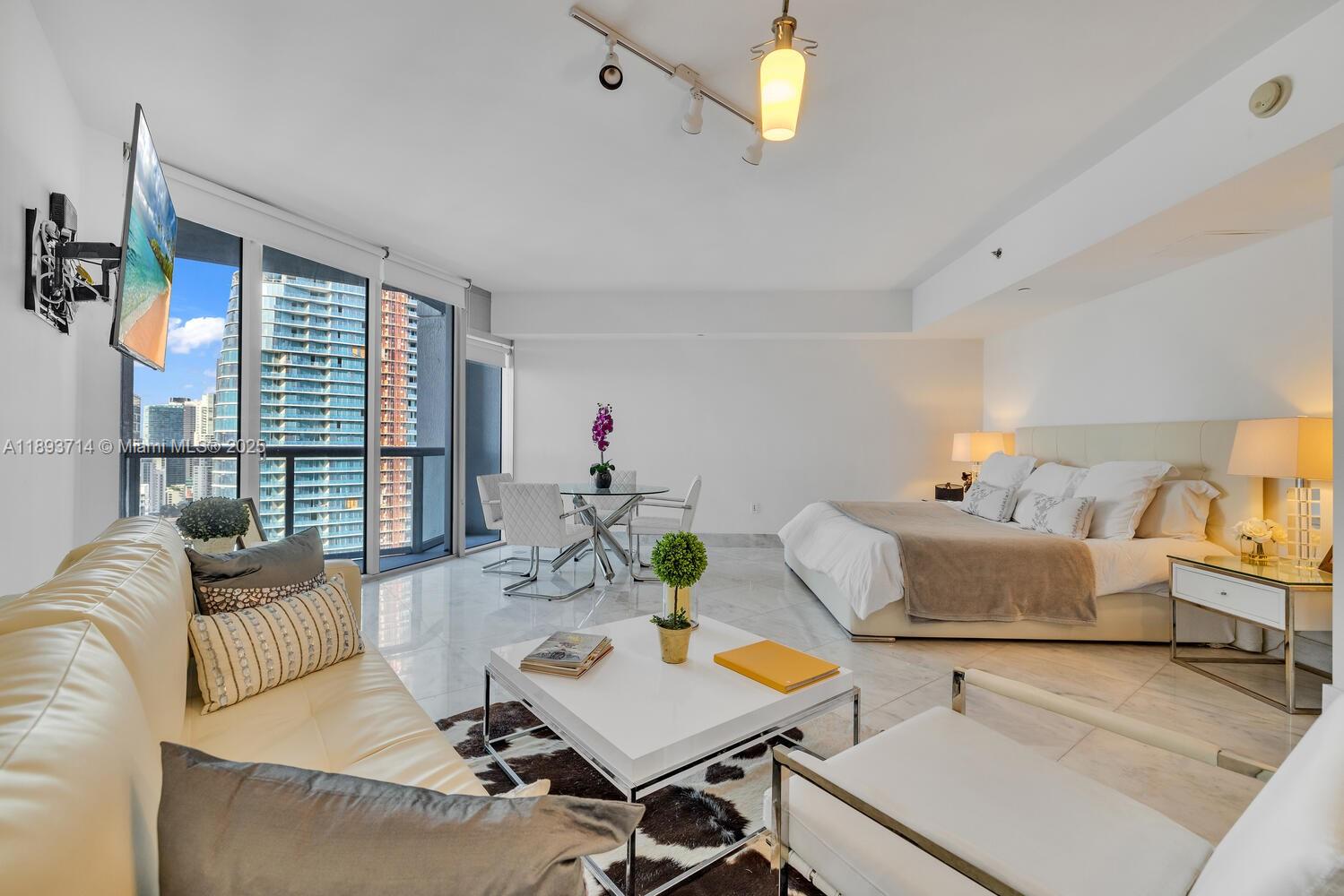 475 Brickell Ave #3708, Miami FL 33131