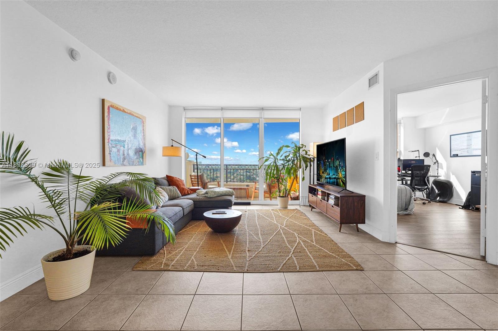 3232 SW 22nd Ter #1703, Miami FL 33145