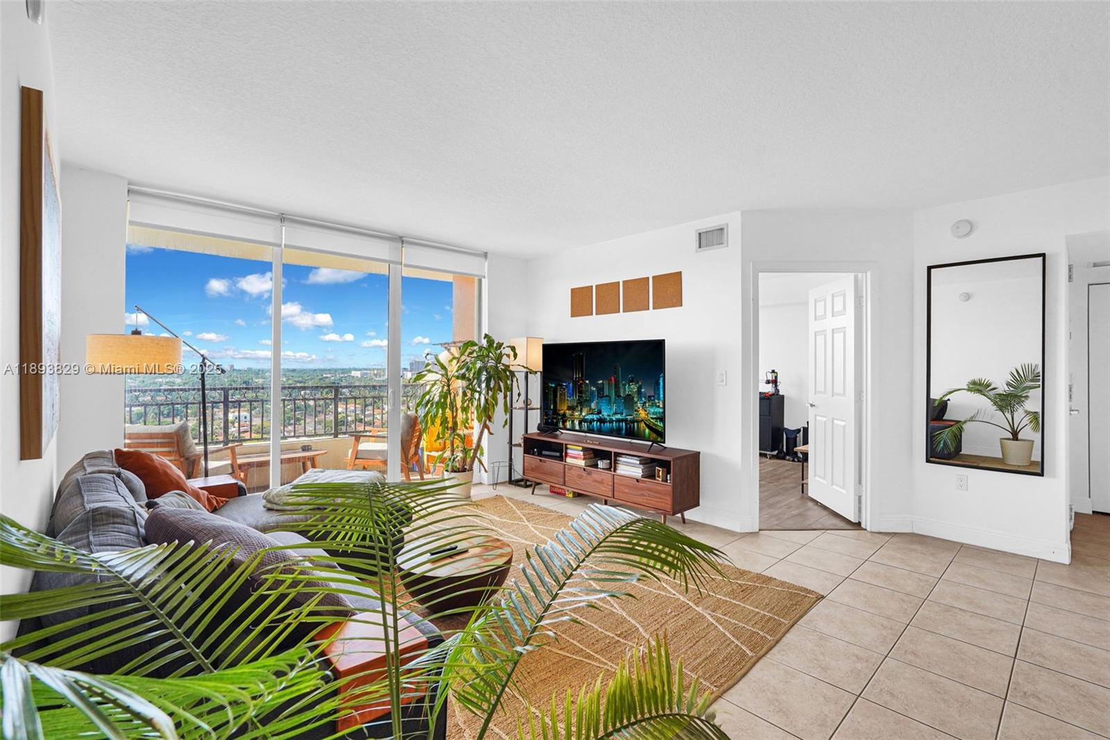 3232 SW 22nd Ter #1703, Miami FL 33145
