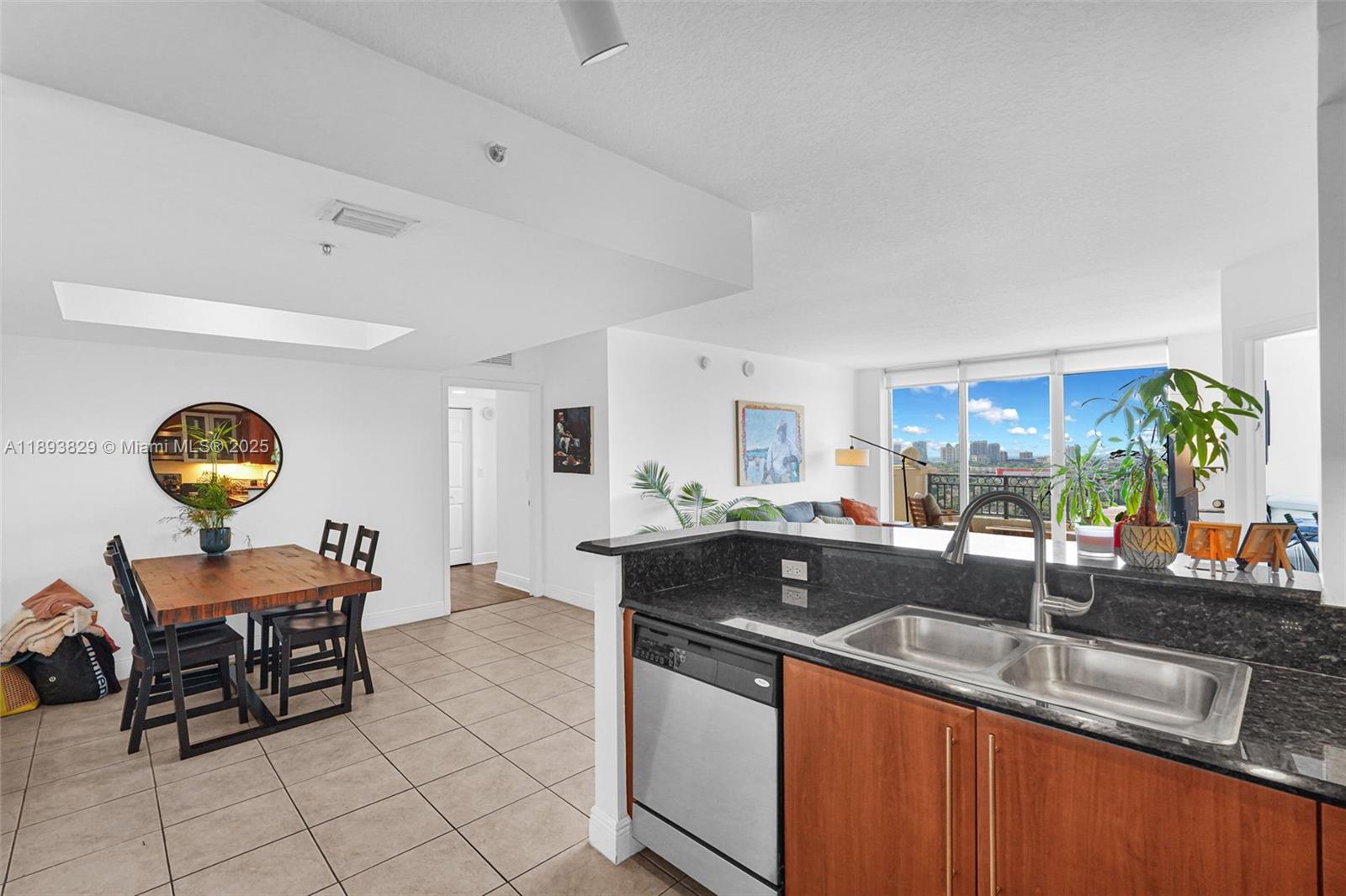3232 SW 22nd Ter #1703, Miami FL 33145