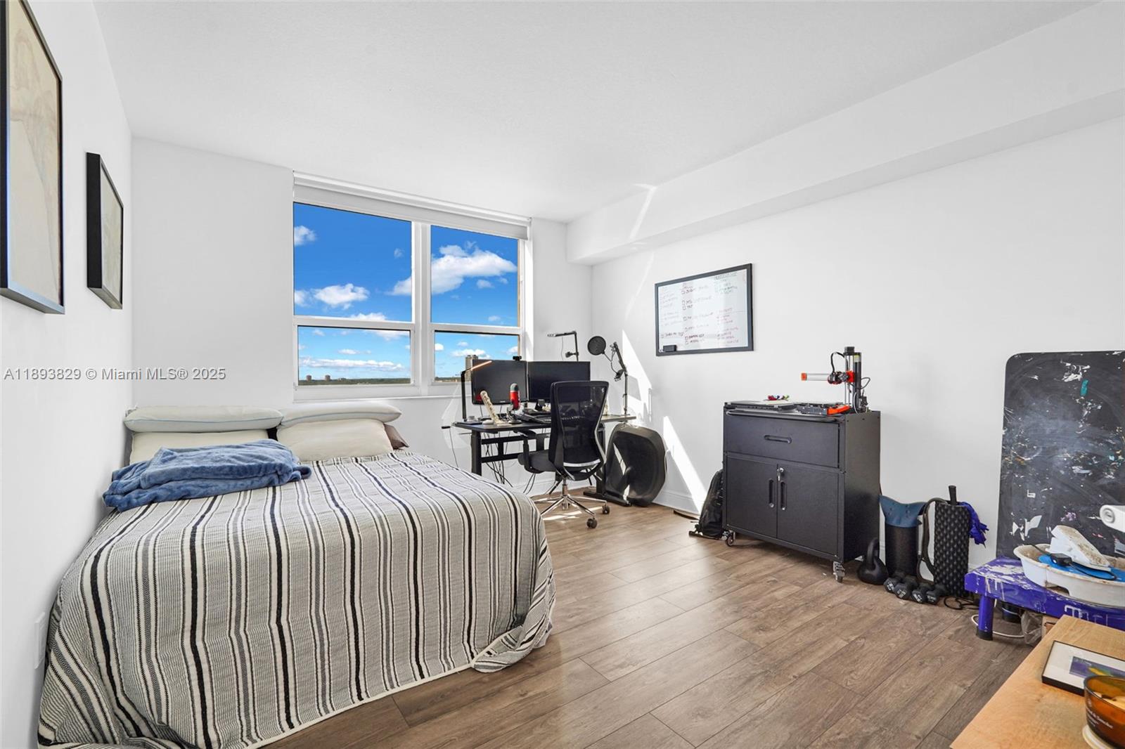 3232 SW 22nd Ter #1703, Miami FL 33145