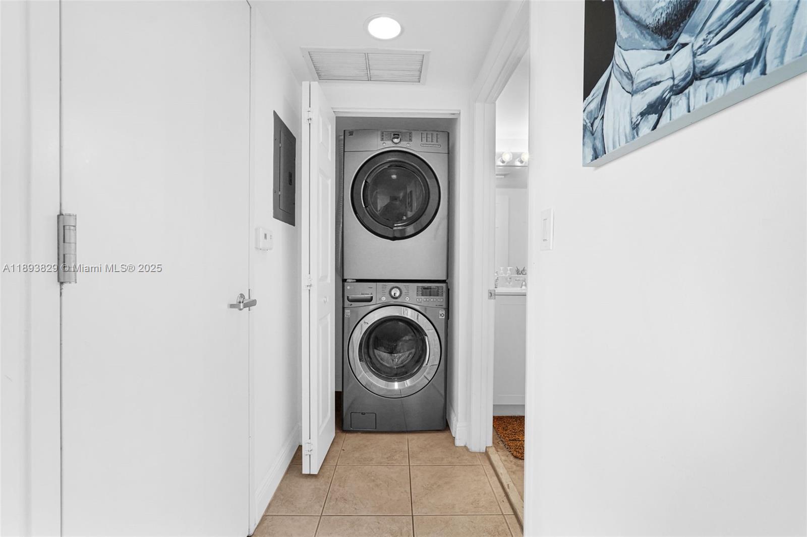 3232 SW 22nd Ter #1703, Miami FL 33145