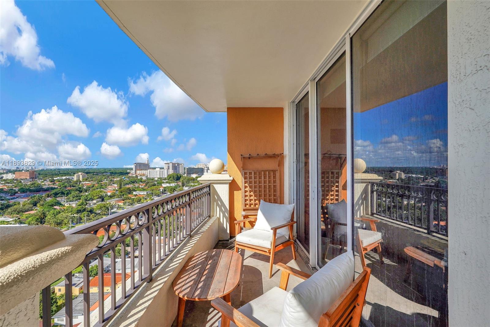 3232 SW 22nd Ter #1703, Miami FL 33145