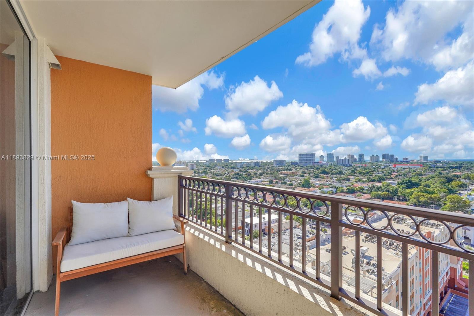 3232 SW 22nd Ter #1703, Miami FL 33145