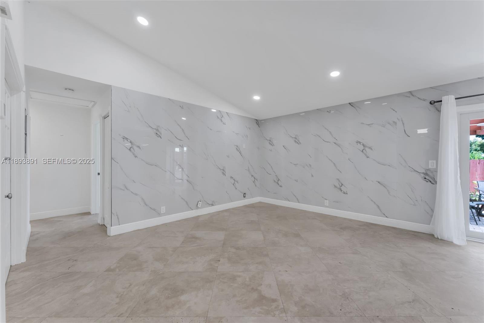 9801 Ridgecreek Rd, Boca Raton FL 33496