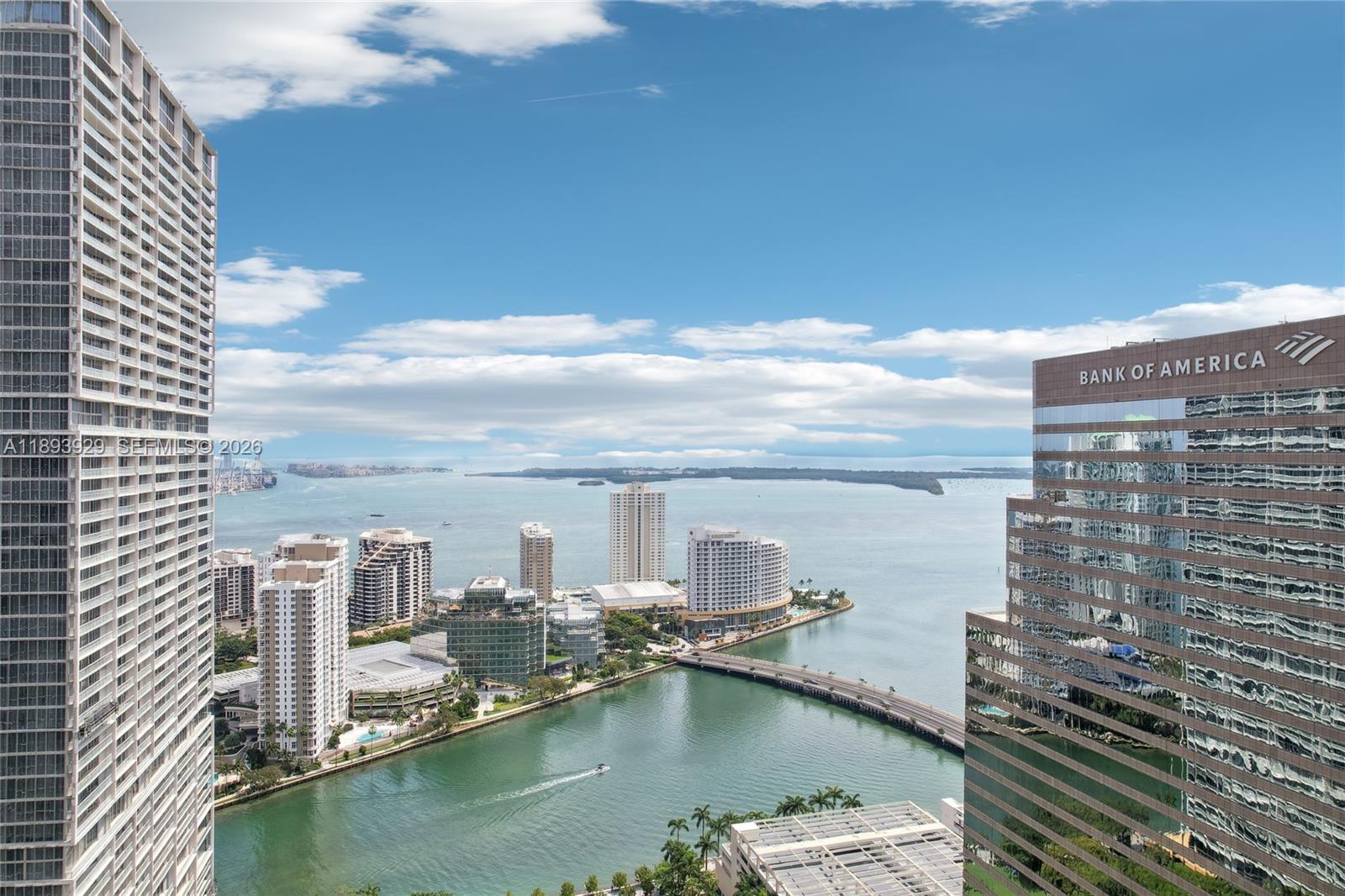 55 SE 6th St #1608, Miami FL 33131
