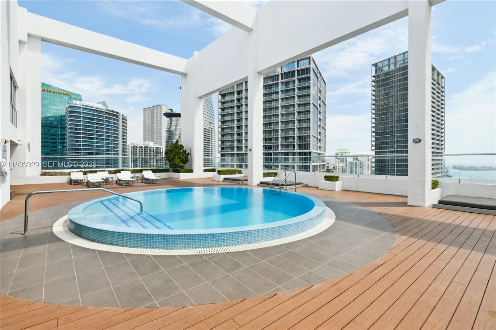 55 SE 6th St #1608, Miami FL 33131