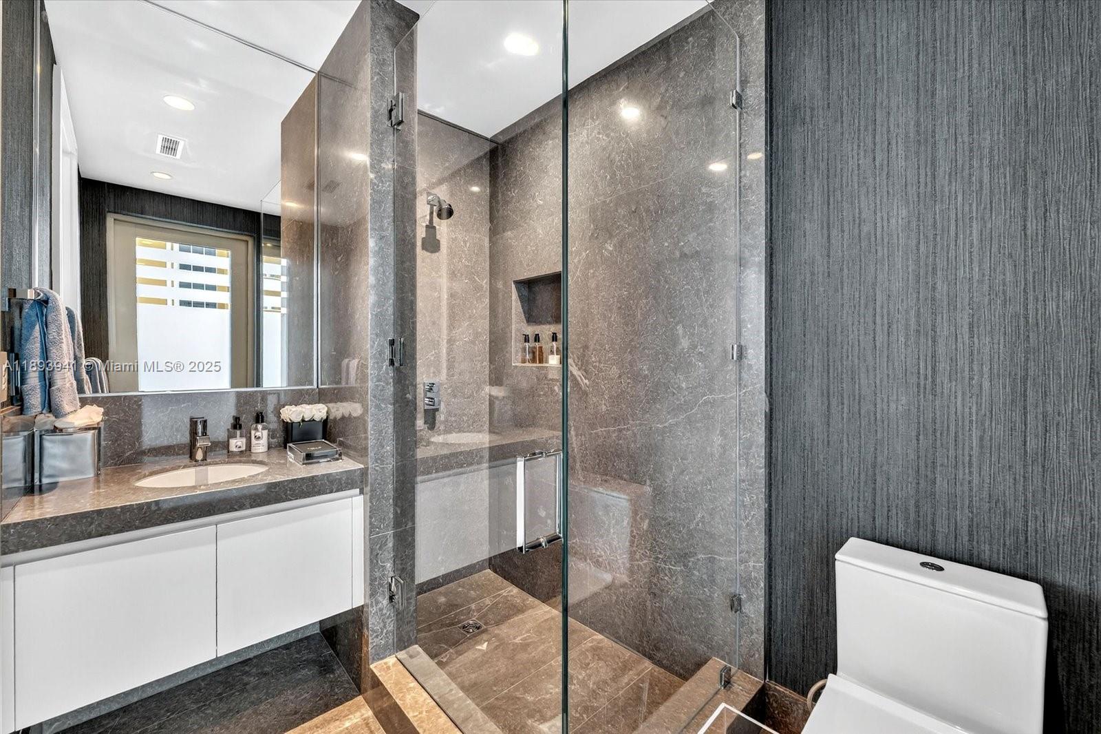 17901 Collins Ave #1804, Sunny Isles Beach FL 33160