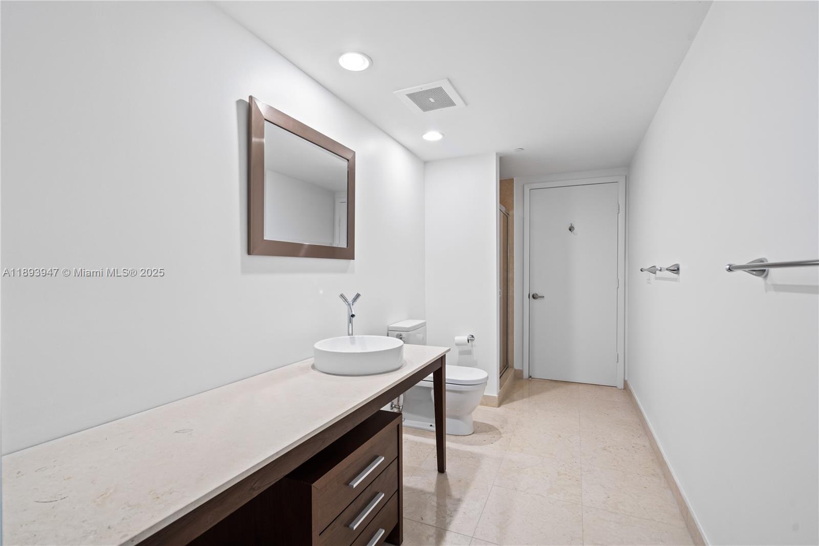 495 Brickell Ave #3502, Miami FL 33131