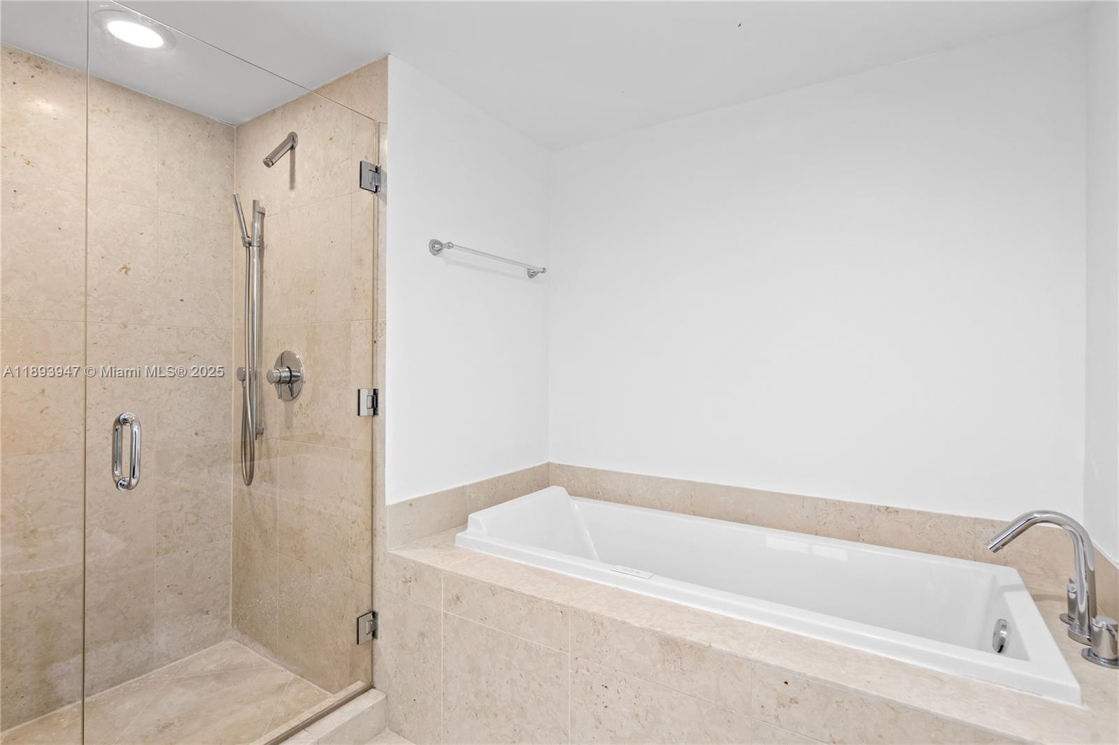 495 Brickell Ave #3502, Miami FL 33131