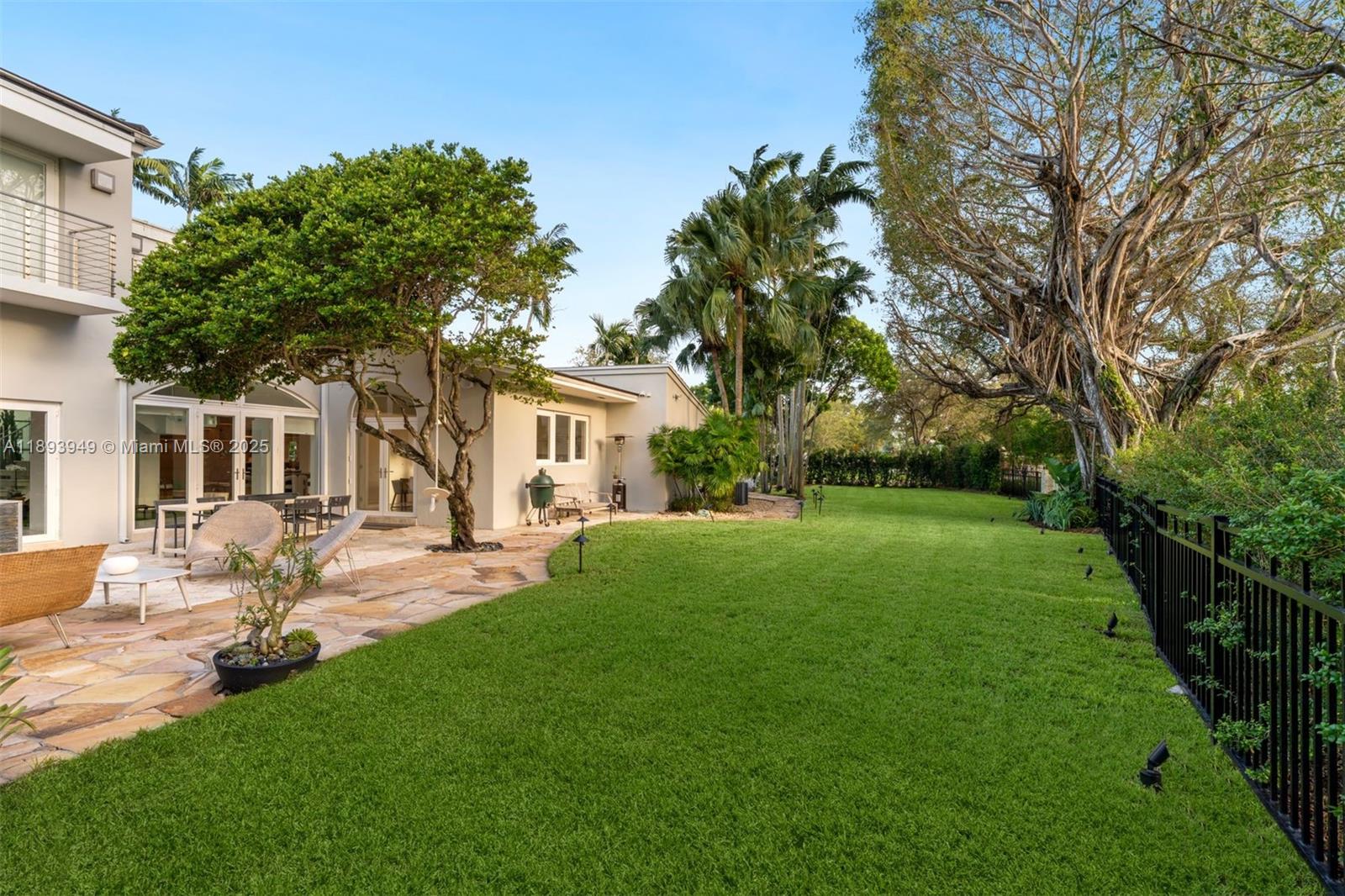 755 Blue Rd, Coral Gables FL 33146