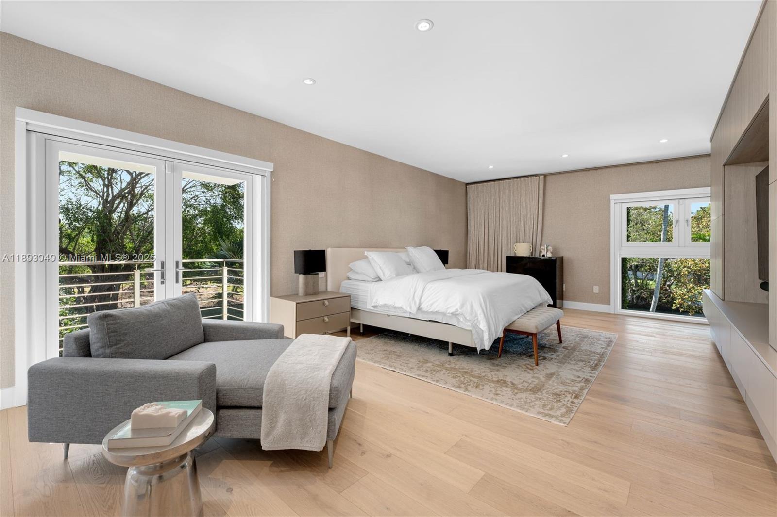 755 Blue Rd, Coral Gables FL 33146