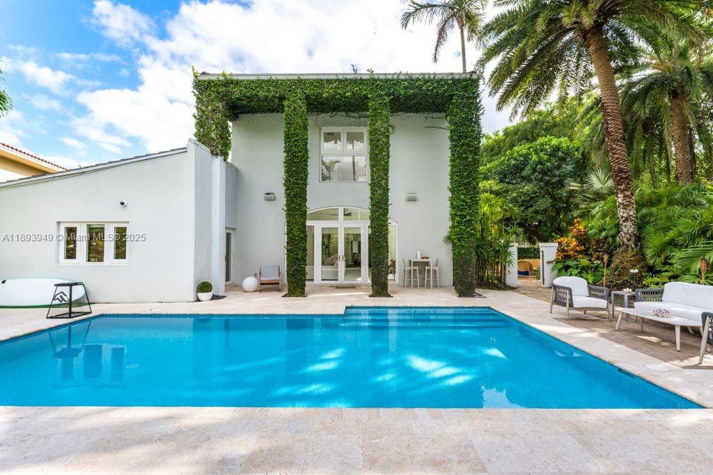 755 Blue Rd, Coral Gables FL 33146