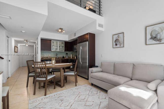 41 SE 5th St #308, Miami FL 33131