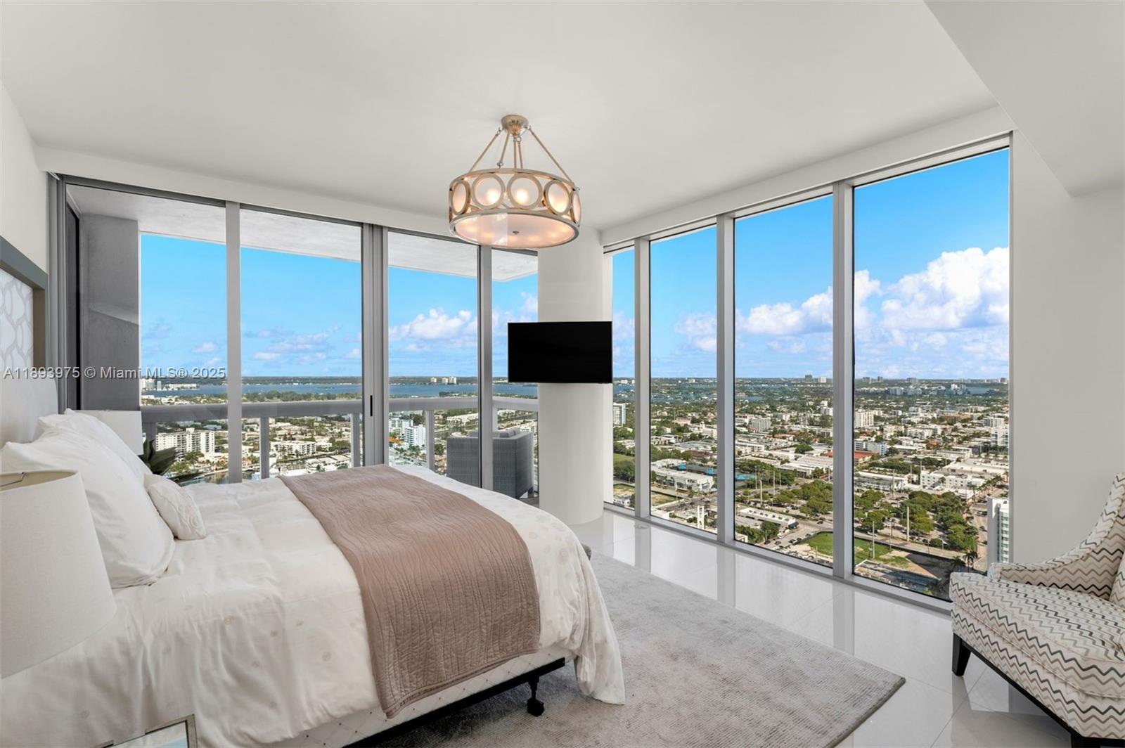 6899 Collins Ave #LPH04, Miami Beach FL 33141