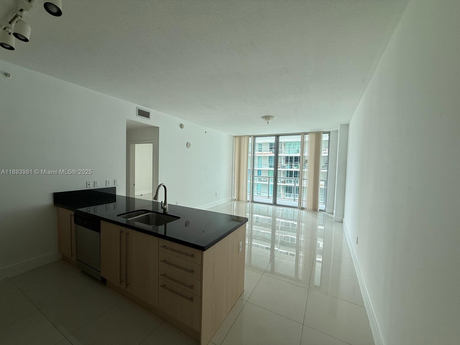 79 SW 12th St #1608-S, Miami FL 33130