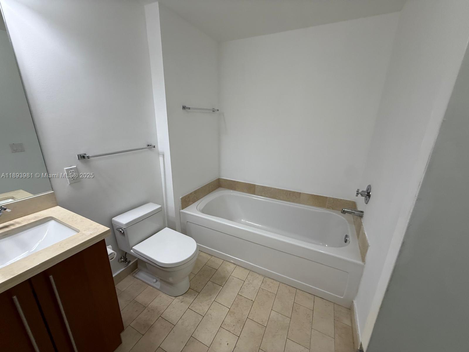 79 SW 12th St #1608-S, Miami FL 33130