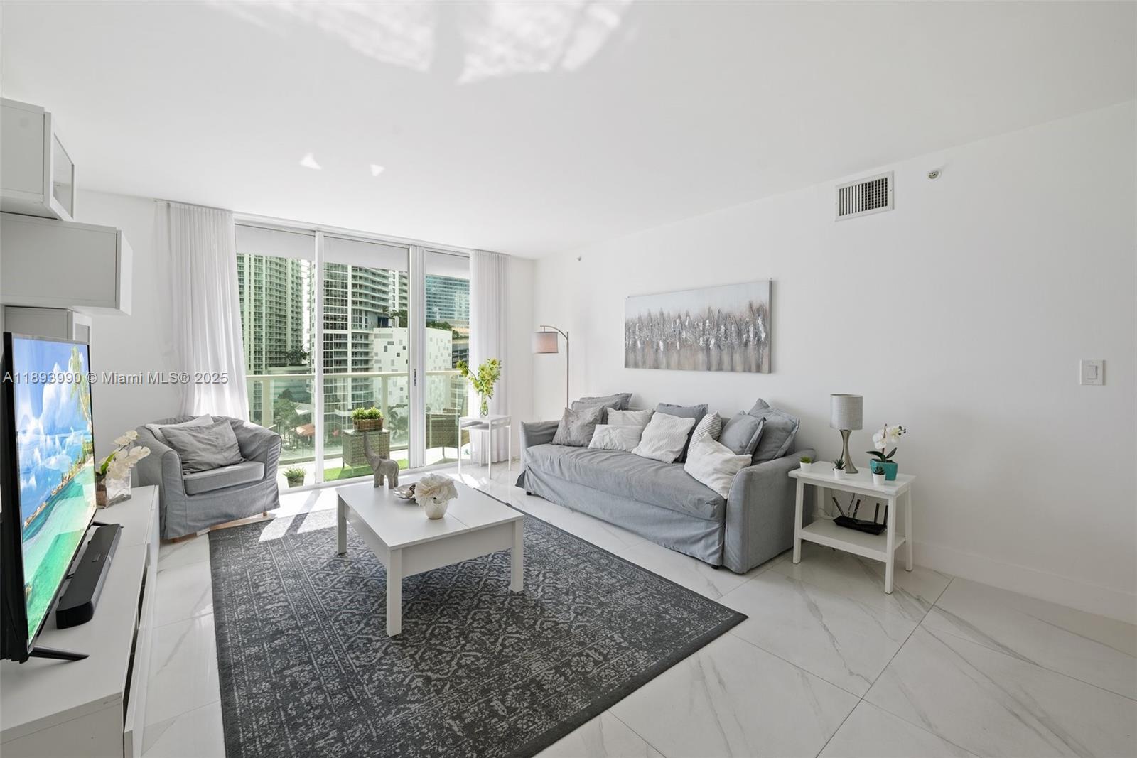 1155 Brickell Bay Dr #903, Miami FL 33131