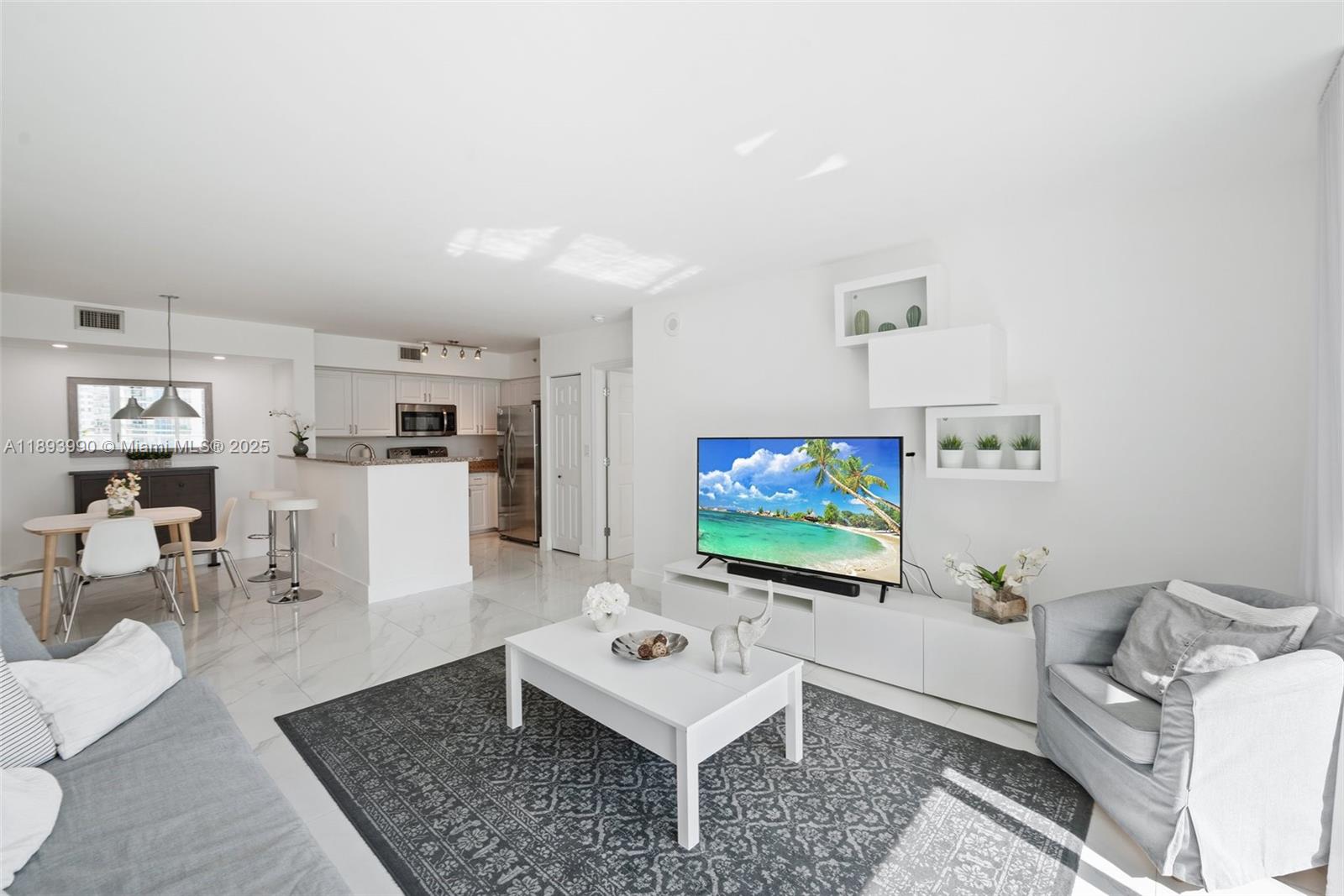 1155 Brickell Bay Dr #903, Miami FL 33131