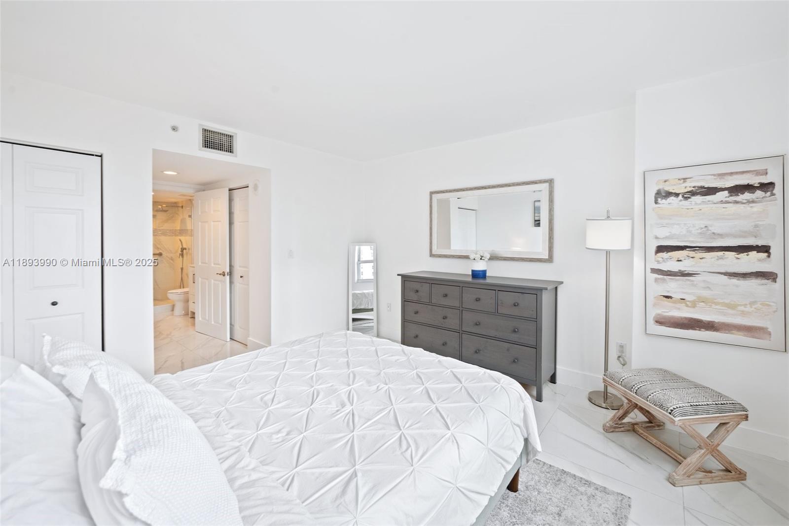 1155 Brickell Bay Dr #903, Miami FL 33131