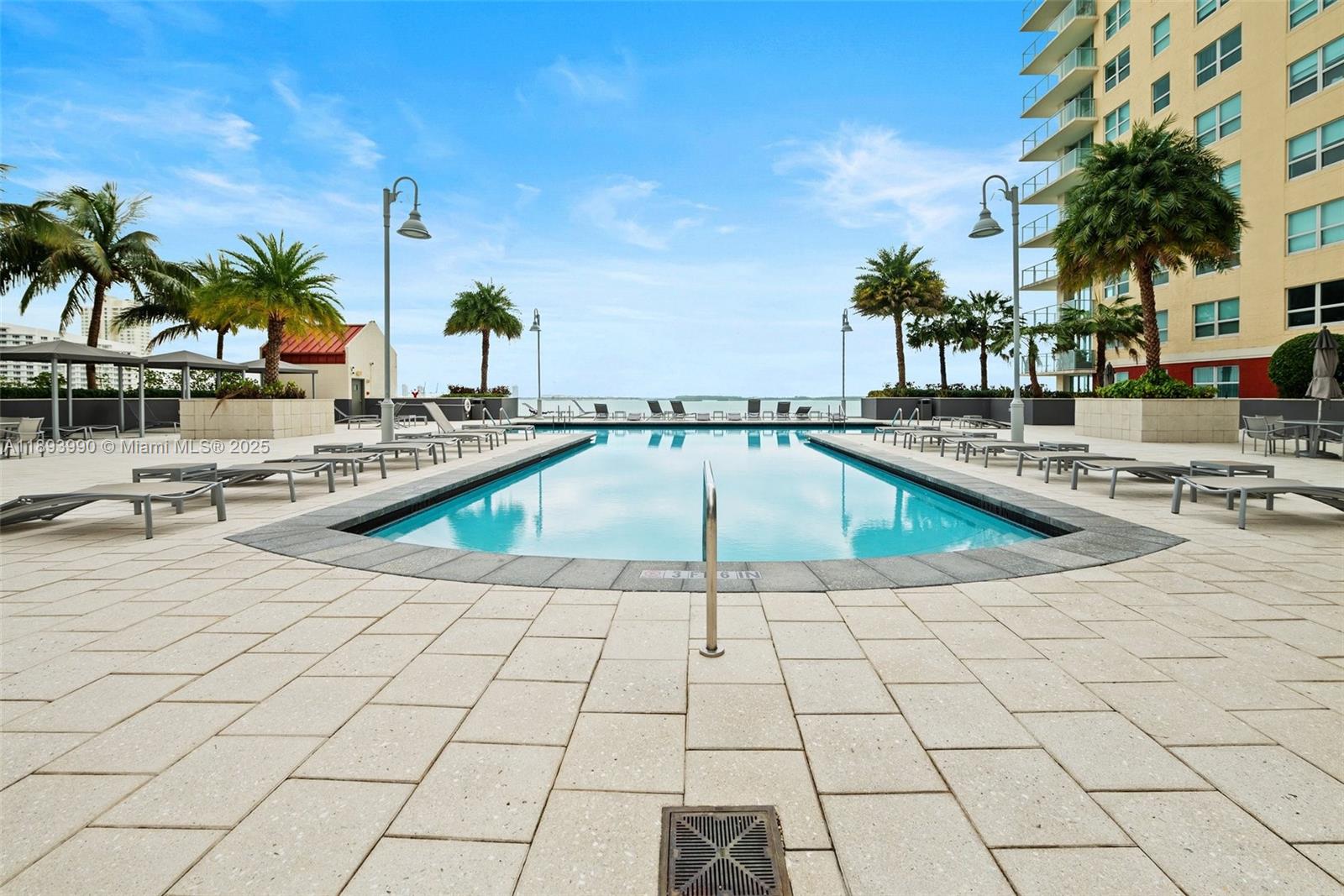 1155 Brickell Bay Dr #903, Miami FL 33131